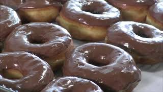 South Side's Old Fashioned Donuts serving up glazed nirvana for nearly 50 years | ABC7 Chicago