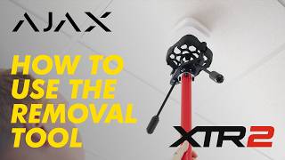 How to remove an EN54 detector with the AJAX x DT removal tool
