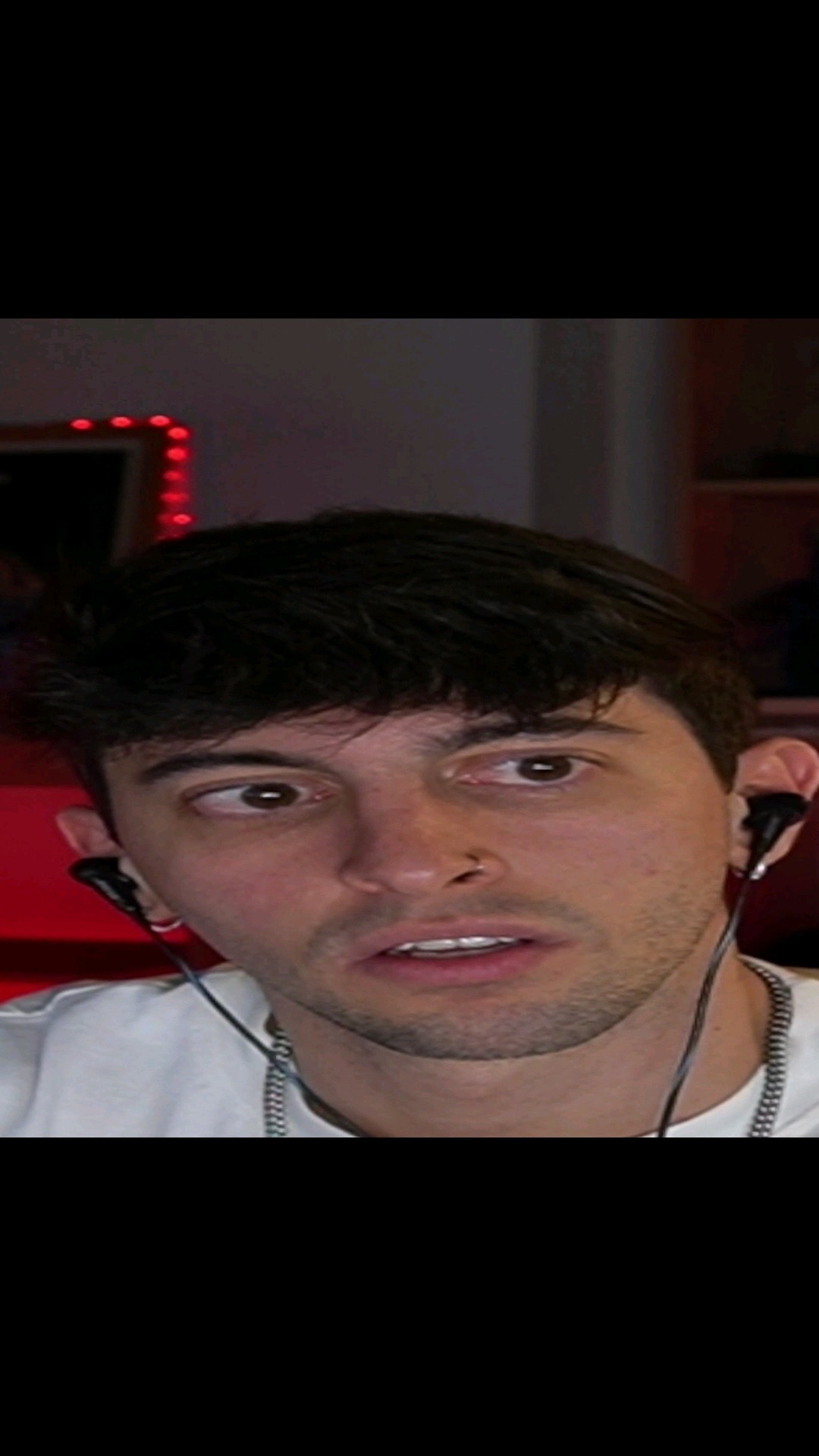 Y ESA RADIO?