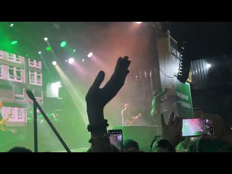 SUEDE - Metal Mickey (Directo! Mamba Garden. Murcia. -12-7-2026-)