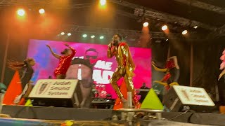 Mr. Gold’n Groovy Soca Monarch Performance - In Me Head