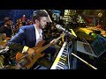 Beyaz Show - Mustafa Ceceli hangi müzik aletlerini çalabiliyor?