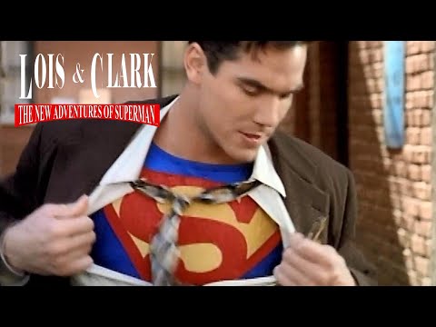 Lois & Clark - CLARK changes into SUPERMAN