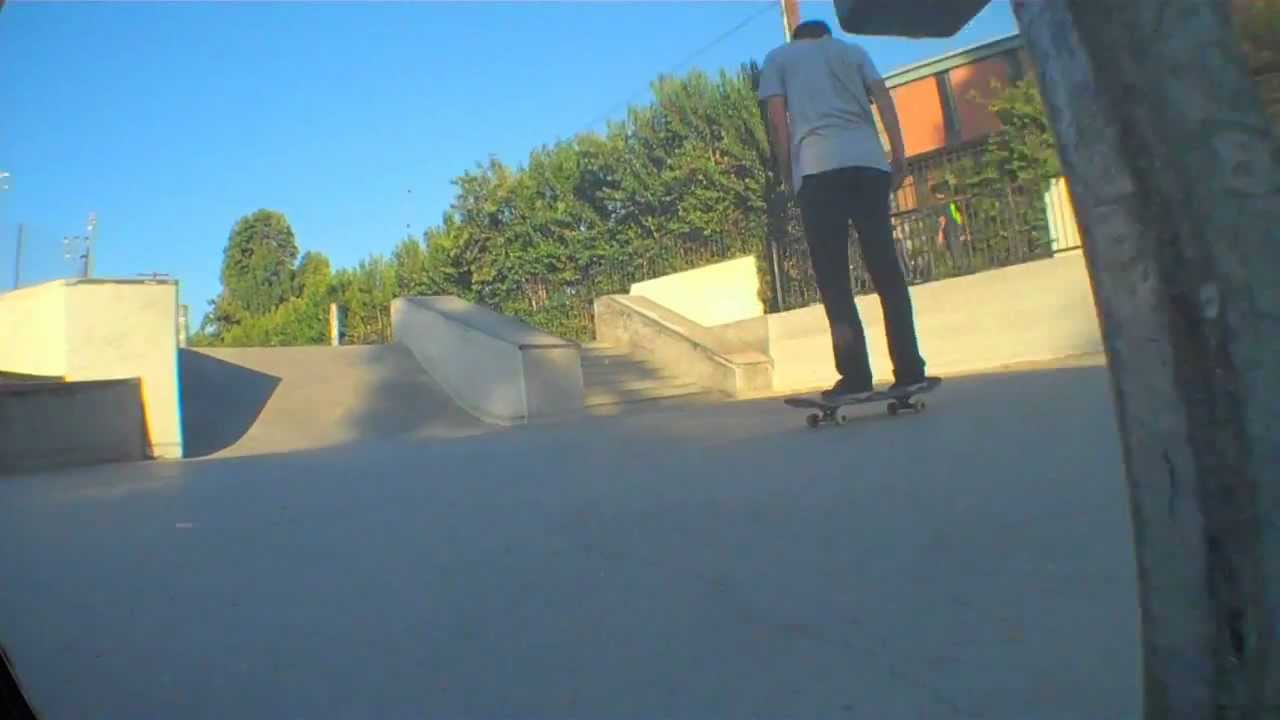 Nollie heel crooked grind big spin out - Sean Grohs