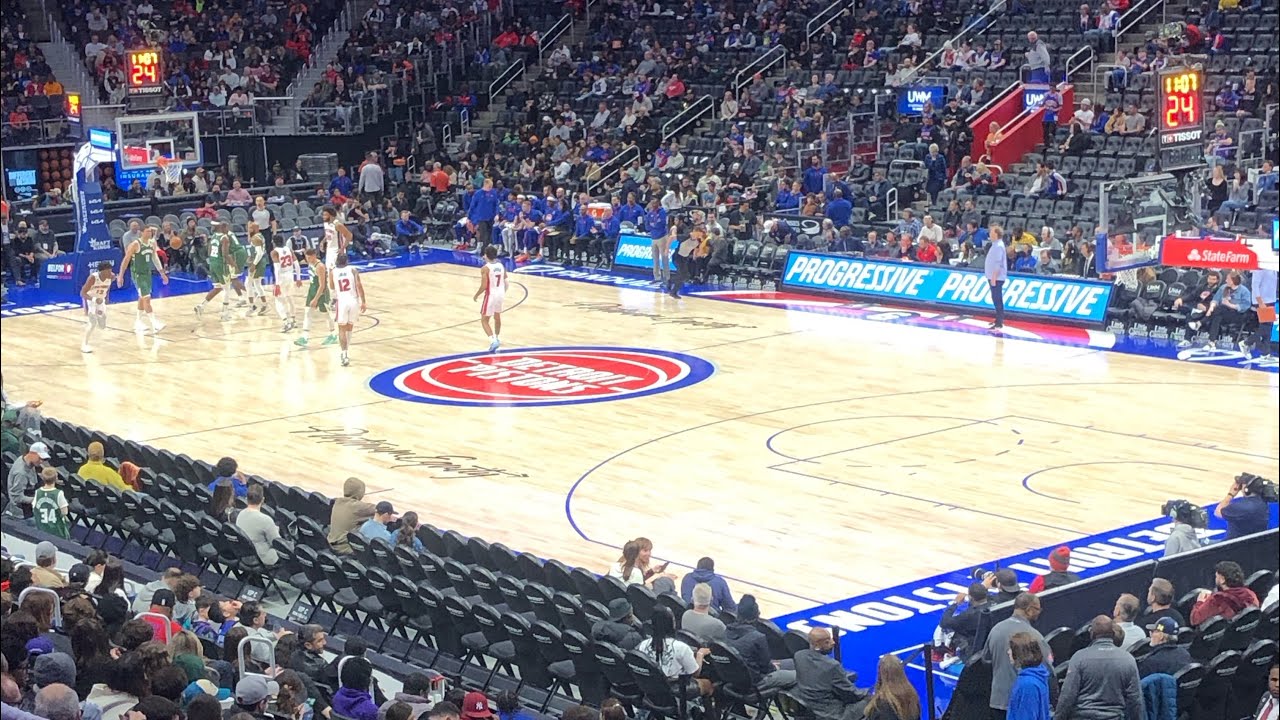 Hanging out for my birthday at the Little Caesars Arena for a few