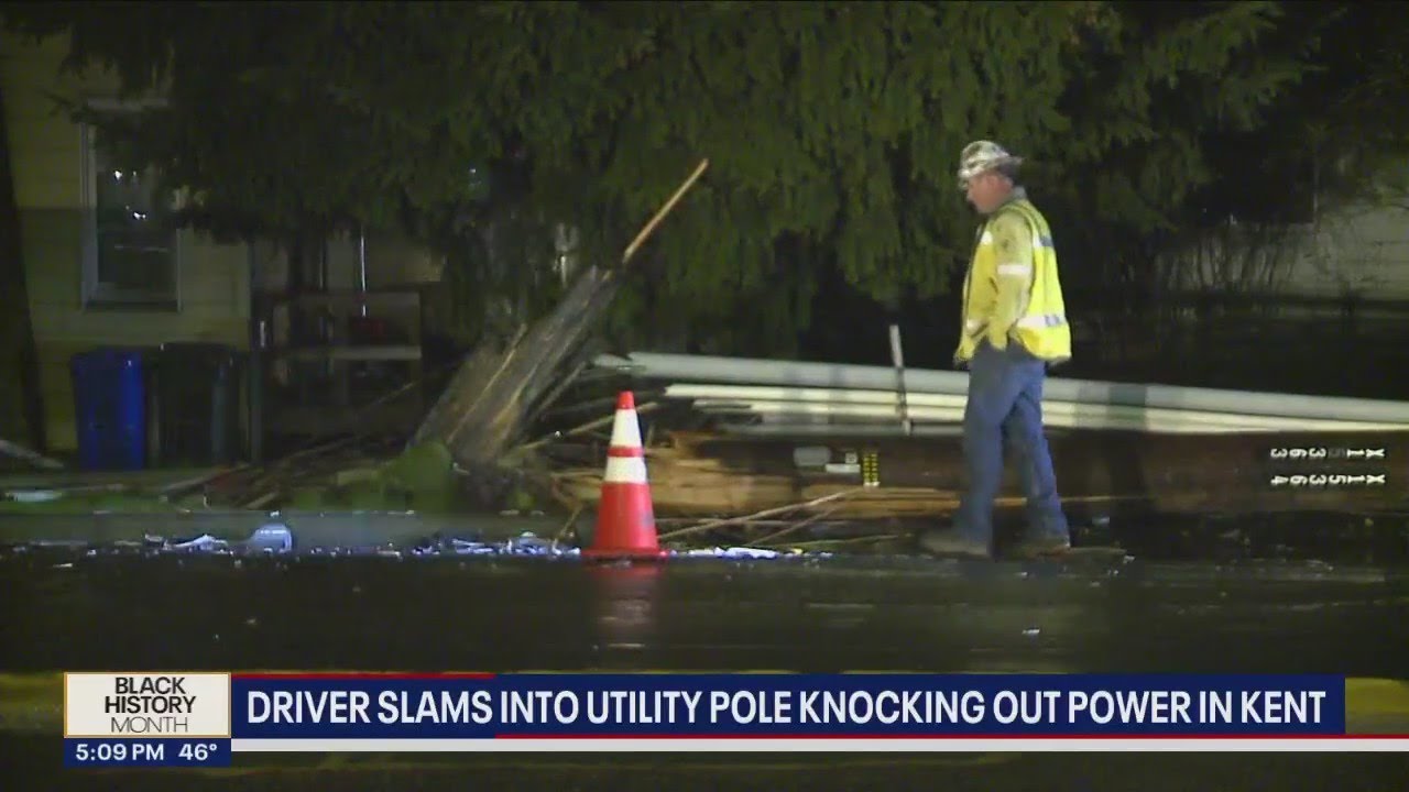 Car crash knocks out power in Kent | FOX 13 Seattle - YouTube