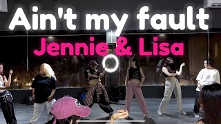 JENNIE & LISA \