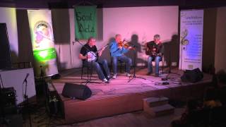 Noel & John Kilkenny, Declan Courell play Scoil Acla: Traditional Irish Music from LiveTrad.com chords