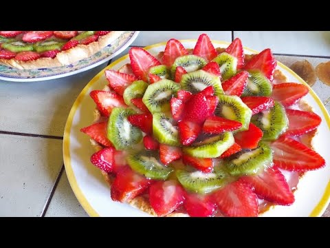 Crostata di frutta e crema pasticcera light morbida con gelatina