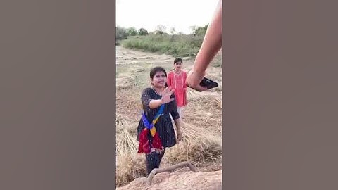 इंसानियत के लिए एक दिन भूखी रह लूंगी ||#support#video