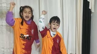 Çocukluk Aşkımsın Galatasaray