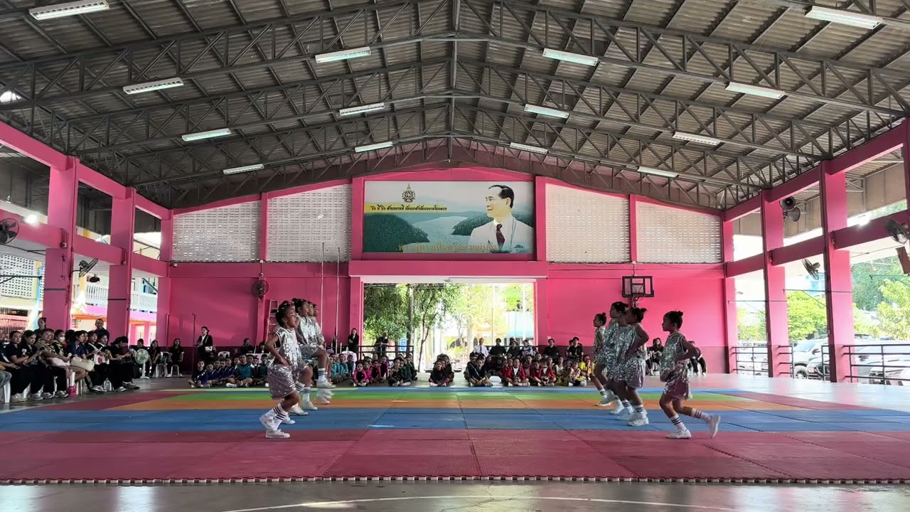 แอโรบิคบ้านทุ่งกลม ศิลปหัตถกรรมครั้งที่ 73