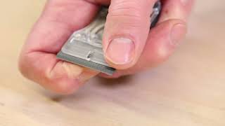 Scraper with Plastic Blades: For cleaning delicate surfaces
Scraper with Plastic Blades: For cleaning delicate surfaces Scraper with Plastic Blades: For cleaning delicate surfaces