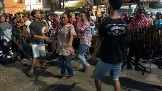 Tembang Tresno COVER- Angklung Malioboro  HEBOH PENARINYA