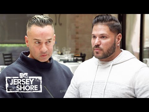 Download Mike Finds Out What Ronnie's Been Up To 👀Jersey Shore: Family Vacation