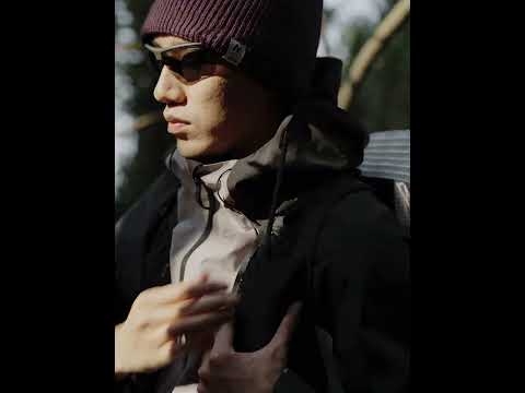 Туристичний рюкзак Naturehike CNK2300016 Brown, 30+5 л | Водонепроникний легкий наплічник для активних подорожей, видео 1