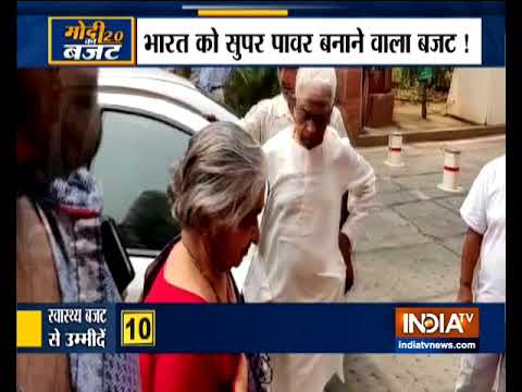 Budget 2019-20: Parents Of Finance Minister Nirmala Sitharaman Arrive At Parliament