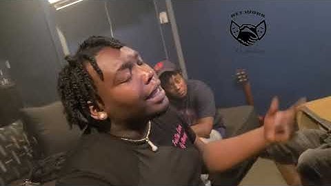 Brandon Abner "Keep It In Motion" studio performance - Fire in the booth