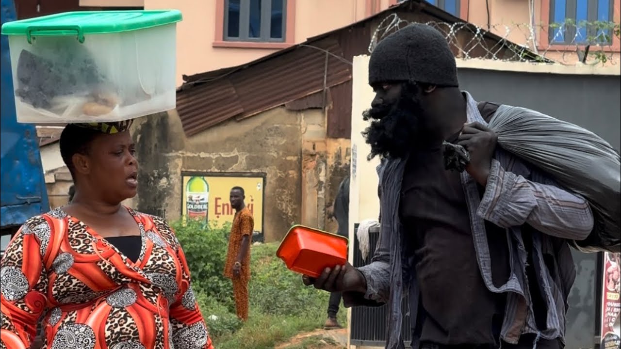 MAN ON DISGUISE SEARCHING FOR WHO WILL HELP HIM ( social experiment) 