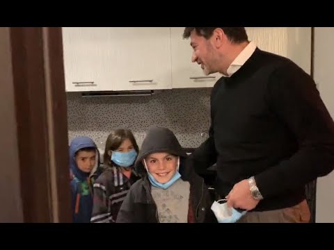 ალუაშვილების ოჯახი ახალ ბინაში