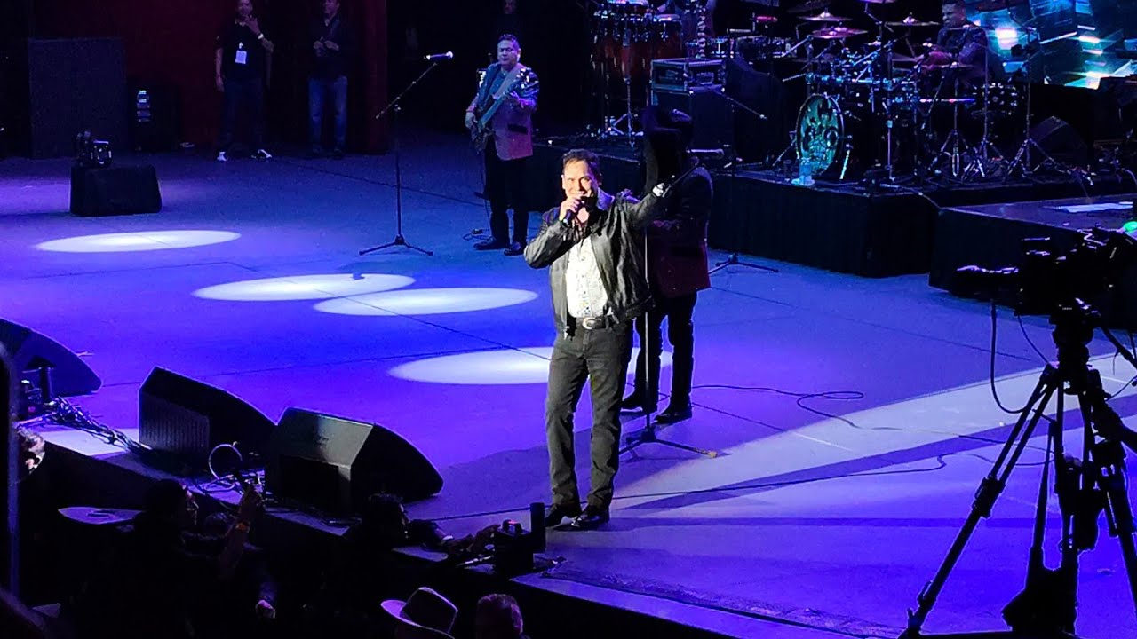 BOBBY PULIDO - POR LA PUERTA GRANDE (Auditorio Nacional, 09/08/2025)