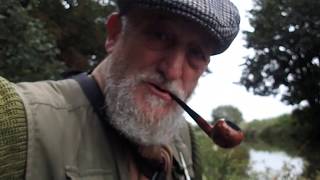 Nobby pipe and vintage - style angling  on the old canal