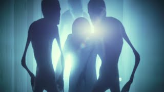 Mysterious Aliens Trespass House and Take Away the Chosen Kids  |DARK SKIES EXPLAINED