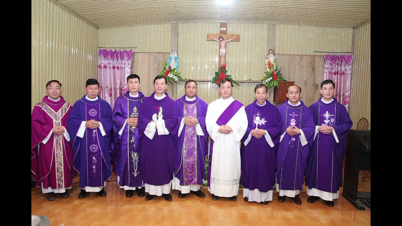 NGƯỜI HMOOB CATHOLIC NGOẠI BIÊN TÂY BẮC VUI MỪNG CÓ THÊM MỘT TÂN PHÓ TẾ 