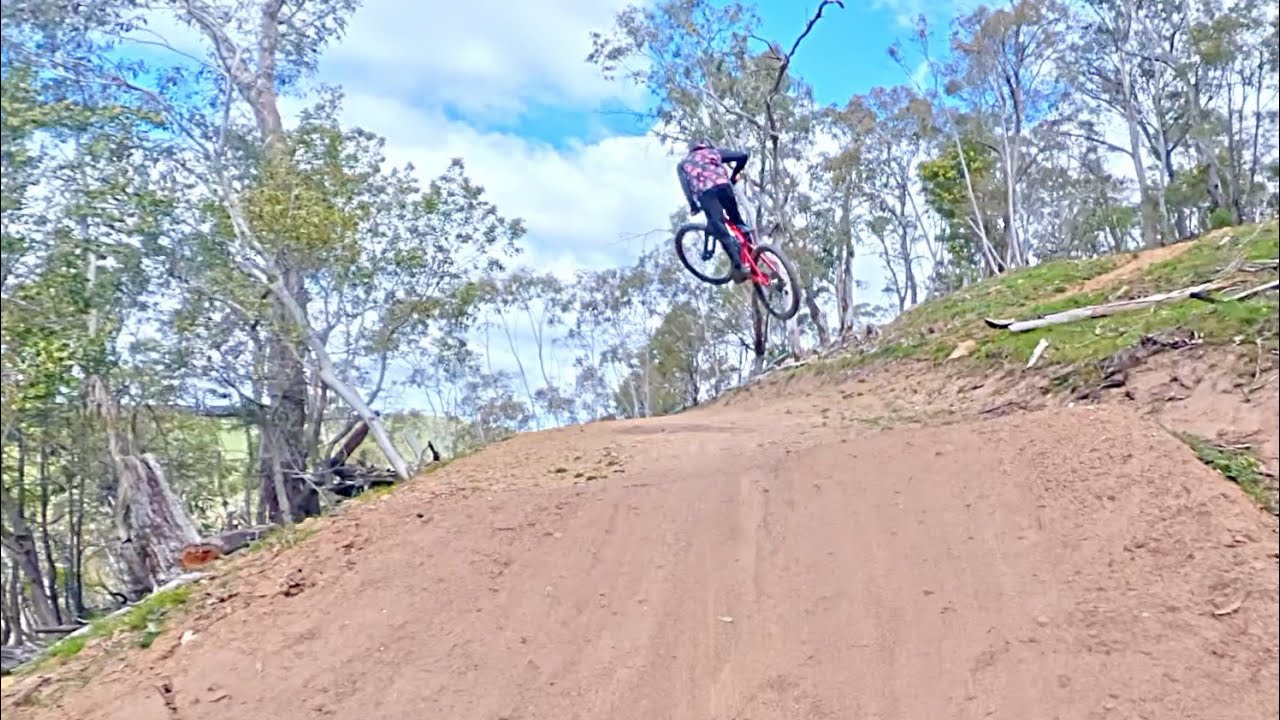 Flowmeo (Follow Cam) - Omeo - Vic - MTB