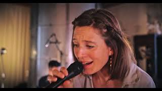 Download Lagu K é D u H a u t  - Surrender MP3