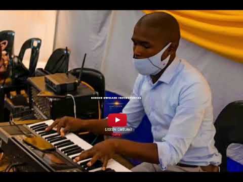 Gideon Gwelani | Backing instrument | Ezasetendeni