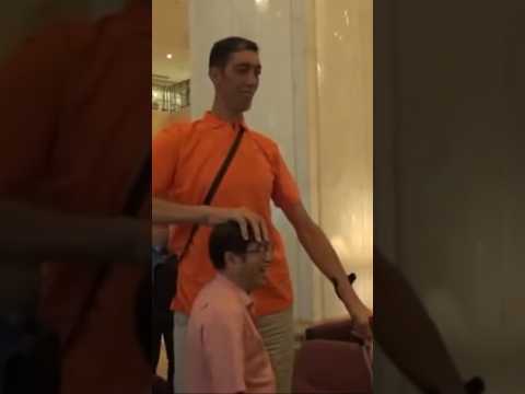 اطول رجل في العالم سلطان كوسين