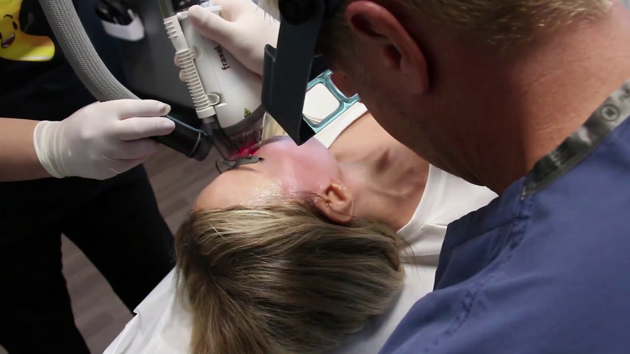 Banner for Fraxel Dual Restore Laser with Dr. Groff