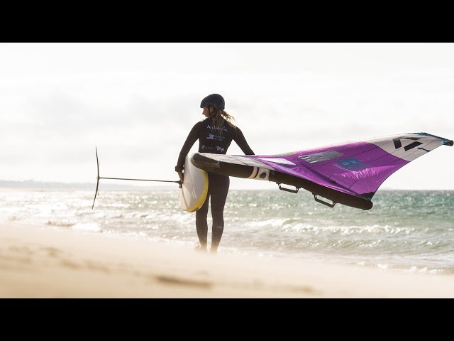 Paula Novotna GWA Wingfoil Surf-Freestyle World Champion 2022