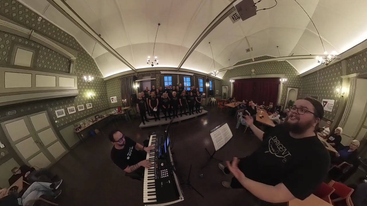 Skyfall + Phantom of the Opera - SangRia + KrazyRaf + Christoffer Utvik