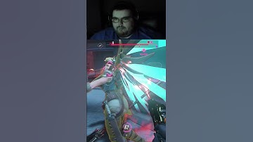 That Dva Ult did NOT hit me #overwatch2 #overwatchmemes #gaming #overwatchmeme #overwatchclips