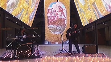 20:02 - over there (Visualiser)