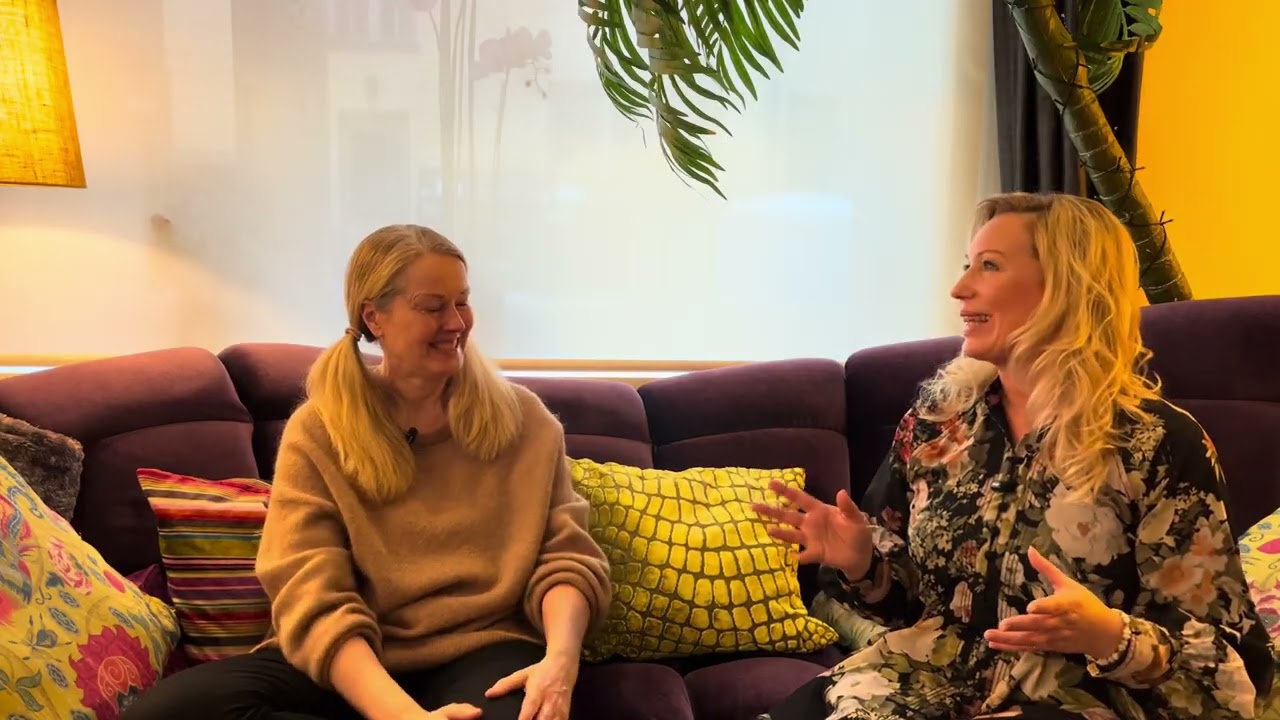 Sydämenäänellä Inga ja Mari 