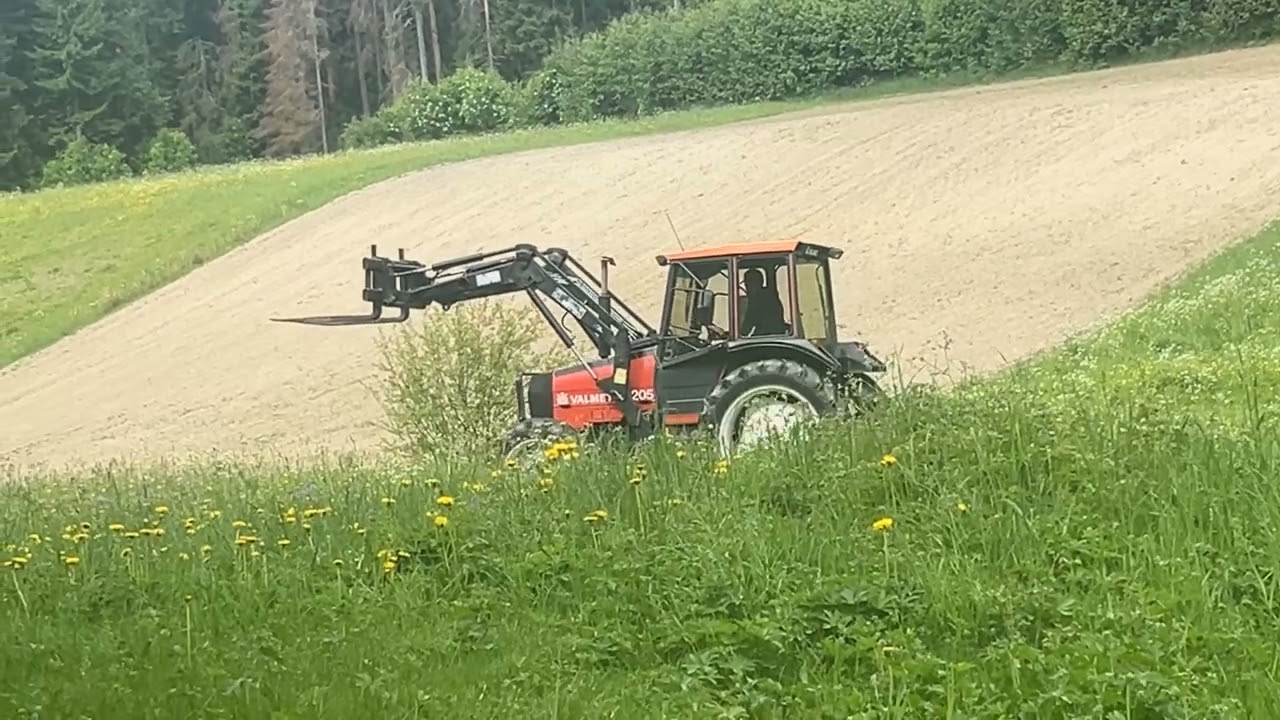 Traktor  VALMET 205-4wd 