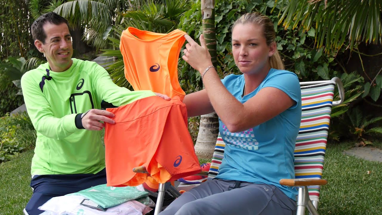 tenniswarehouse What's In Coco Vandeweghe's Tennis Bag?