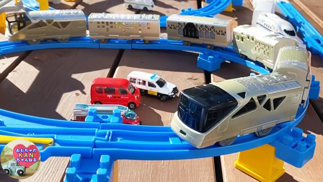 プラレール 日本の電車 長編成☆TRAIN SUITE 四季島で遊んだよ【ウピ