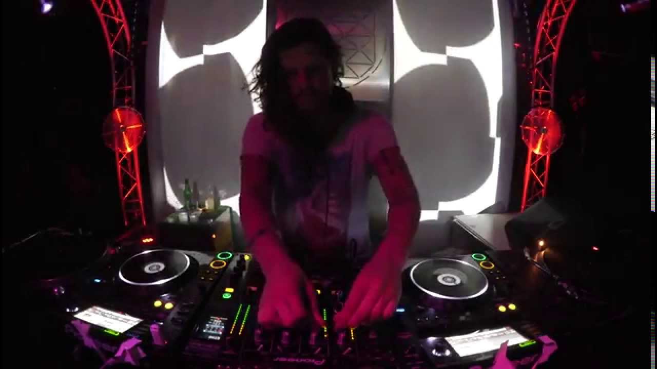 San Proper @ Club von Westen XL, BAR, Rotterdam (07-06-2014)