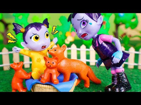 Vampirina Toy 👻 Nosy gets angry with Vampirina! 😠🦊😱