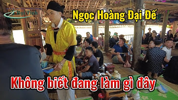 Chú rể đi mời rượu các trưởng lão trong gia đình trong đám cưới người miền núi chất | Bụi Tình