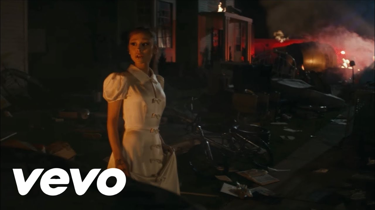 Ariana Grande "Supernatural" ( Official Music Video ) Ariana Grande "Supernatural" ( Official Music Video )