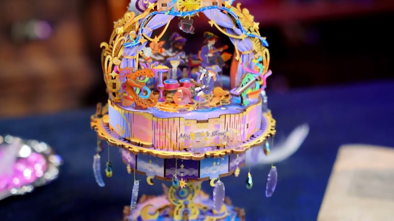 Ugeargeek Wooden Assembly Music Box - The Magician's Show