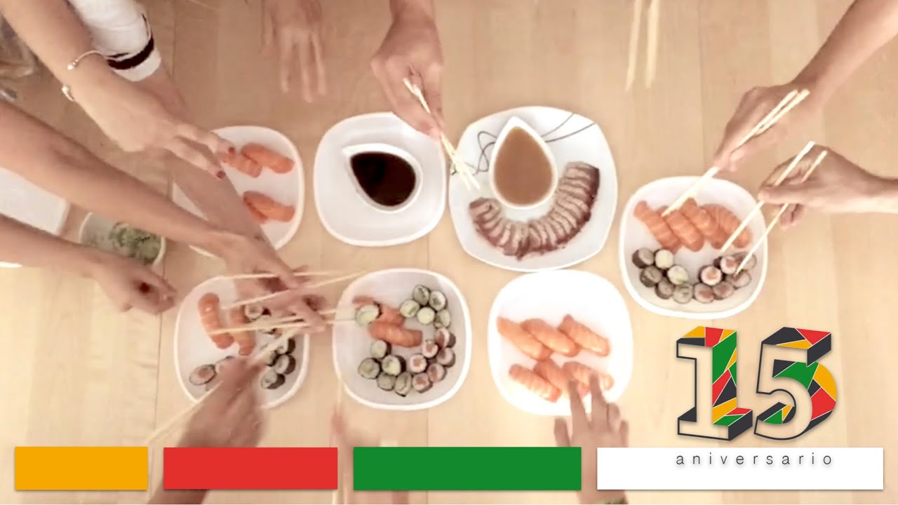 Celebrando nuestro 15 aniversario con Sushi - YouTube