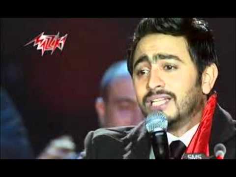     تامر حسني انا جنبك
