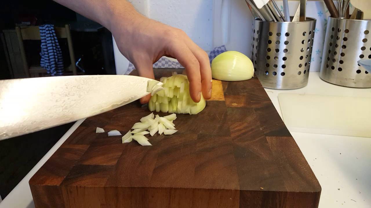 How To Finely Chop An Onion 2 Ways YouTube how-to-finely-chop-an-onion-2-ways-youtube