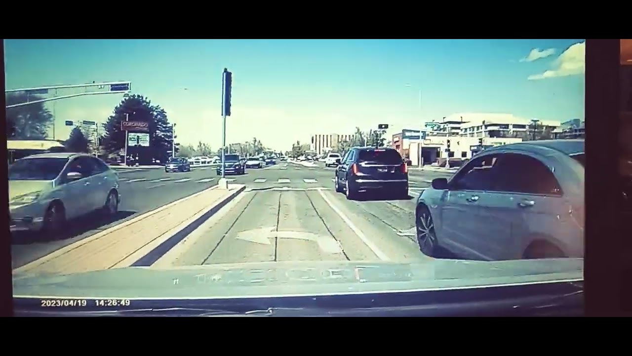 truck runs red light - YouTube